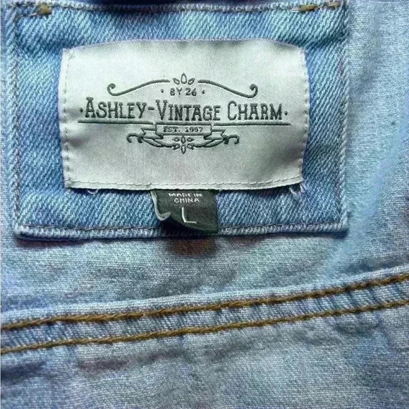 Ashley Vintage Charm Sleeveless Jean Jacket with Black Hood, Size Large. - Picture 3 of 6